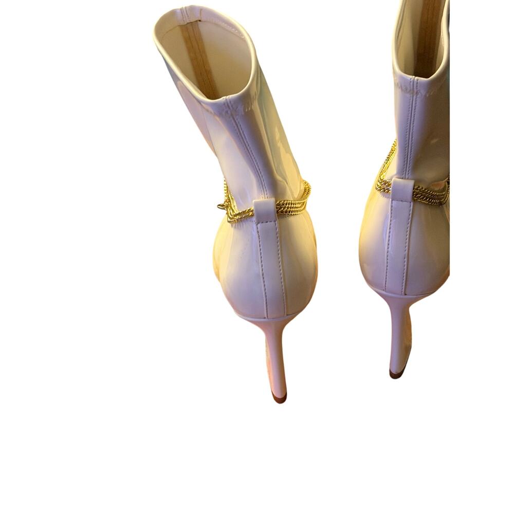 Charles White shirt heel boot